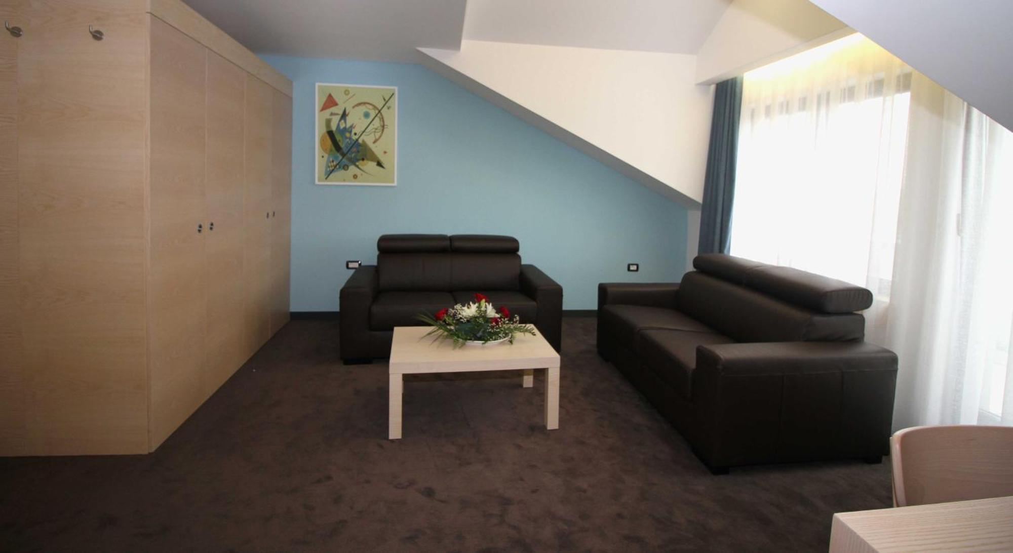 Hotel International Prishtina & Spa Pristina Værelse billede