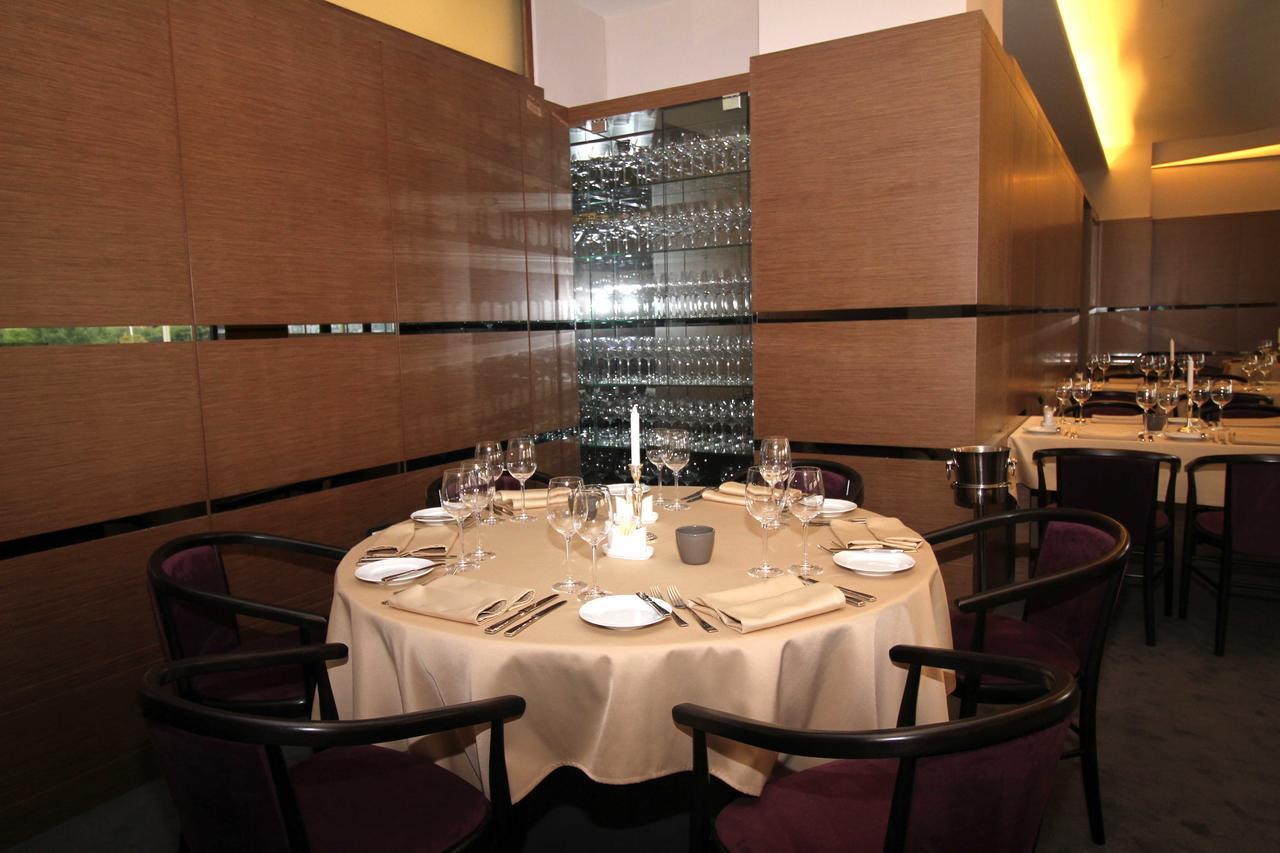 Hotel International Prishtina & Spa Pristina Eksteriør billede
