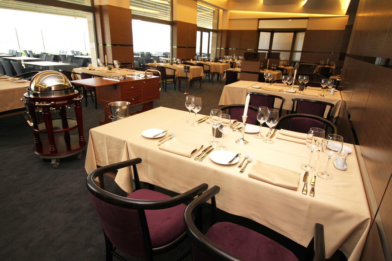 Hotel International Prishtina & Spa Pristina Eksteriør billede