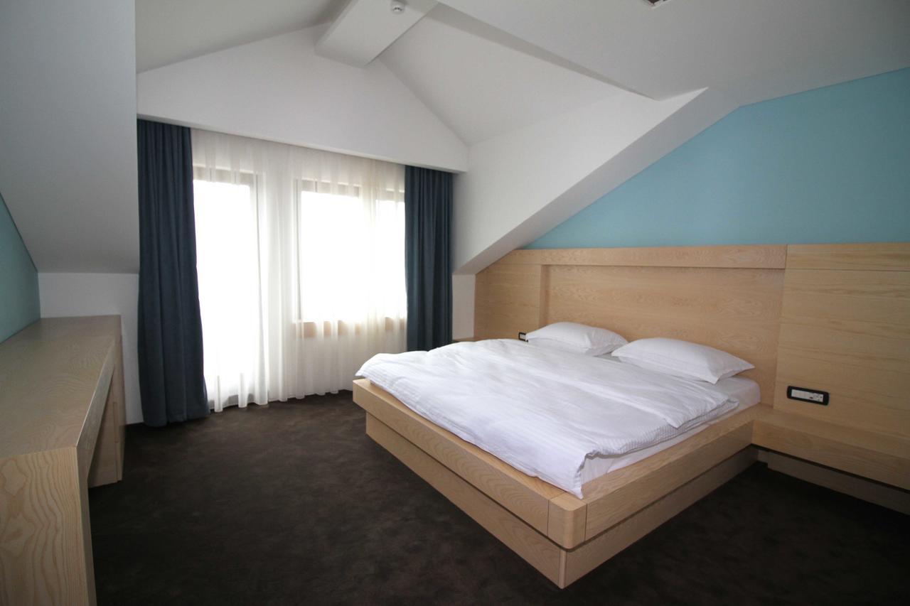Hotel International Prishtina & Spa Pristina Eksteriør billede