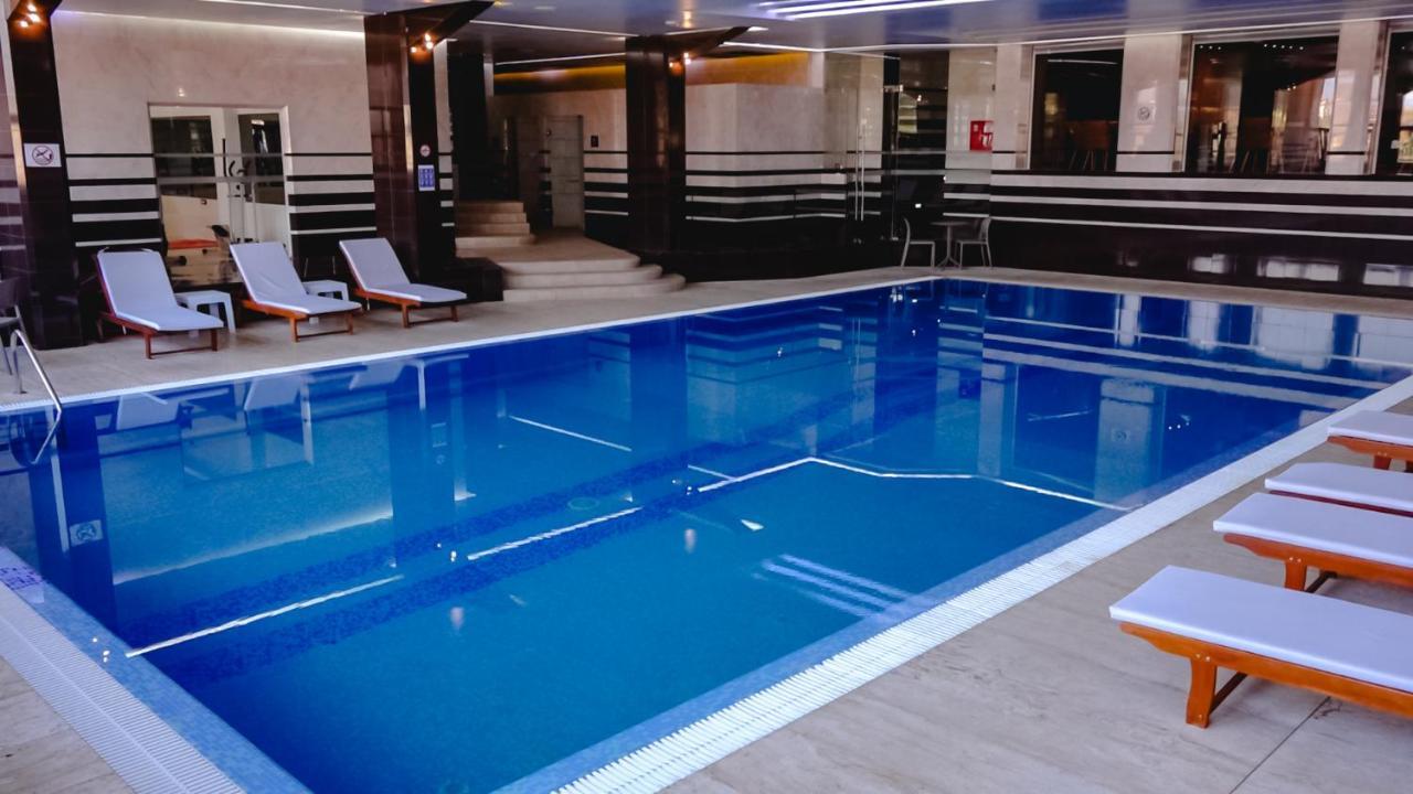 Hotel International Prishtina & Spa Pristina Eksteriør billede