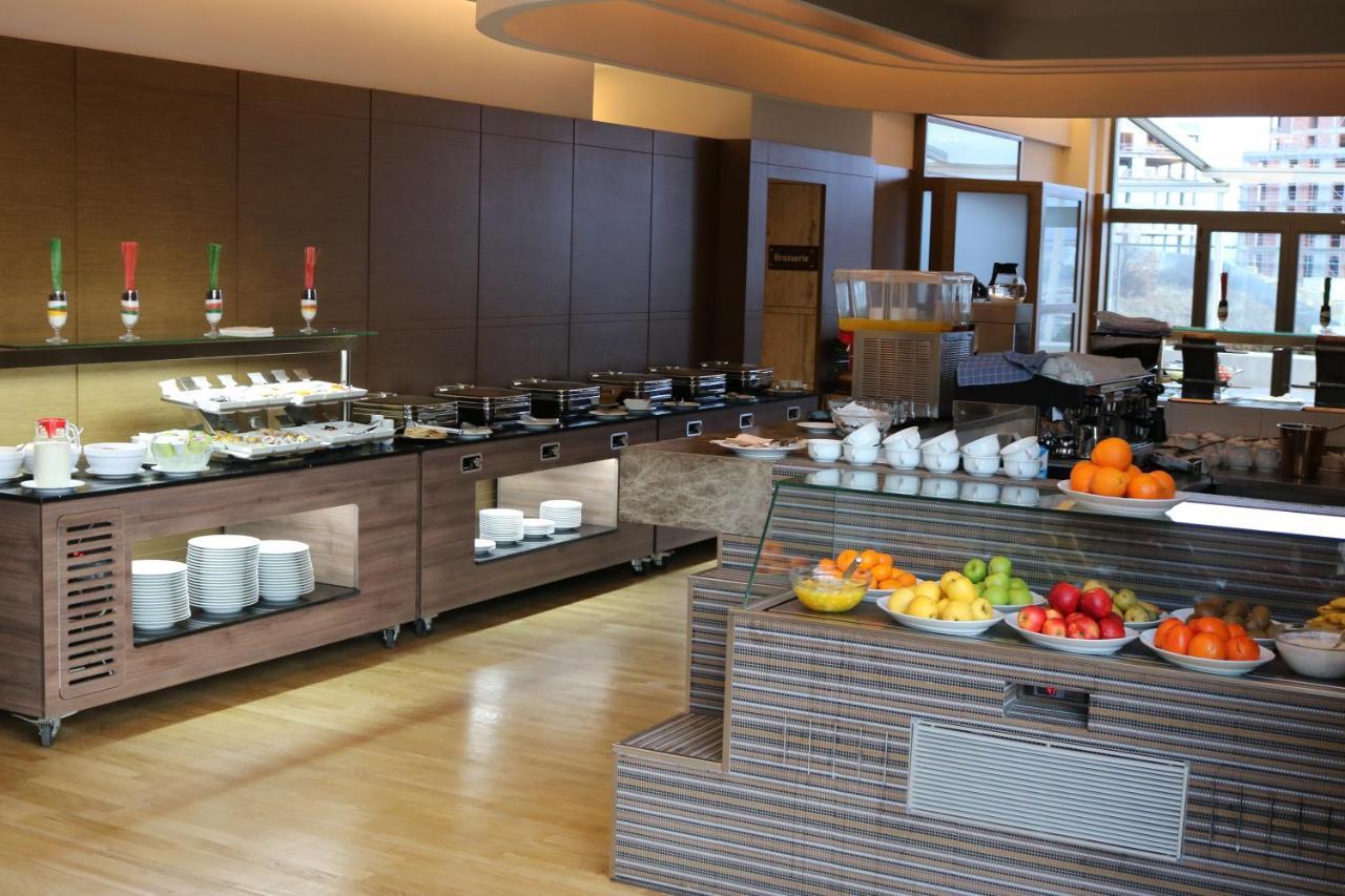 Hotel International Prishtina & Spa Pristina Eksteriør billede