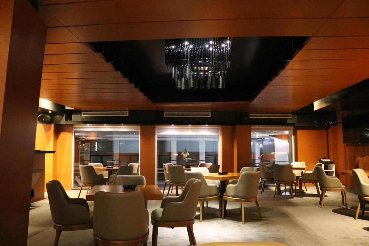 Hotel International Prishtina & Spa Pristina Eksteriør billede